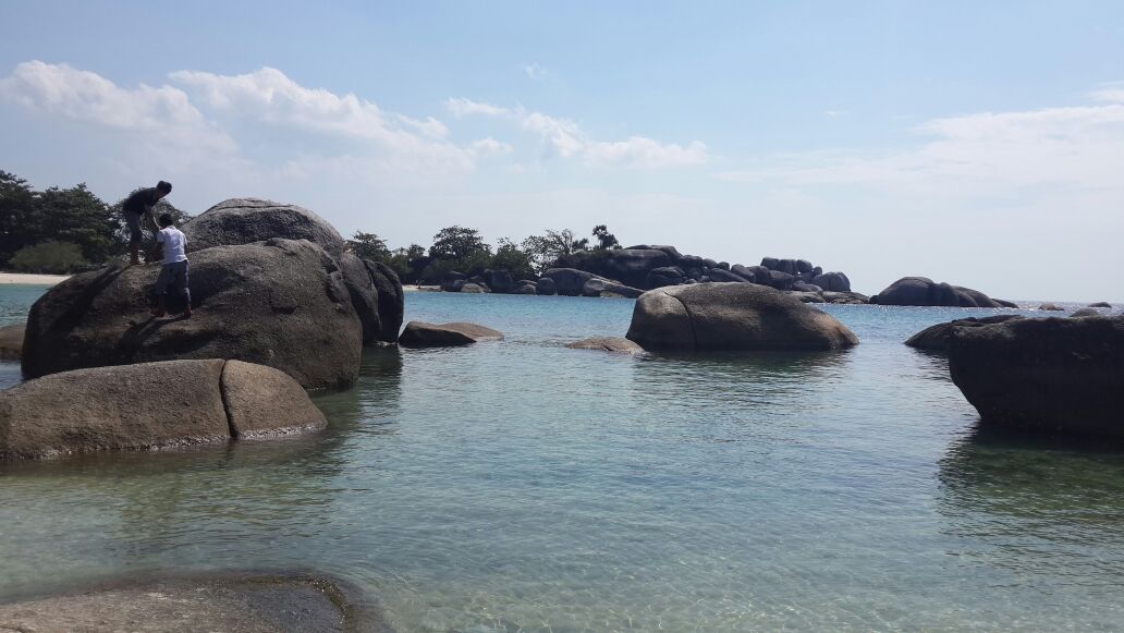 Granite boulders along Tanjung Tinggi beach
